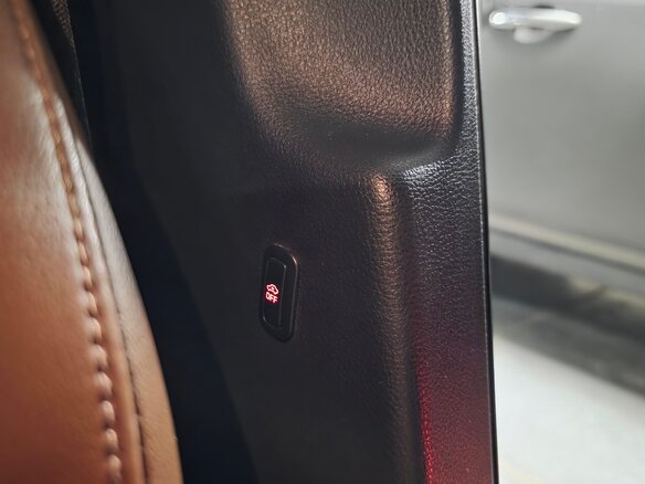 2011 Volkswagen Passat B7, чёрный, 1900000 рублей - вид 29