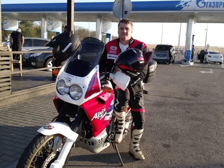 1995 Honda XRV 750 Africa Twin, белый, 390000 рублей, вид 1