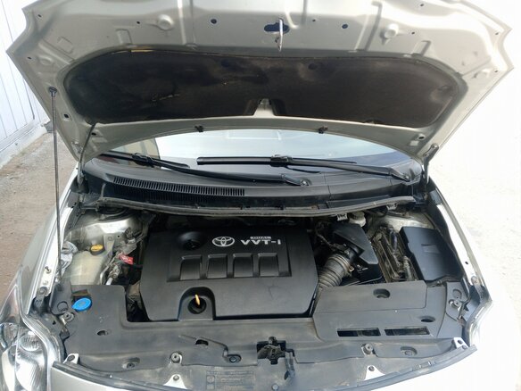 2008 Toyota Auris I, серебристый, 700000 рублей - вид 12
