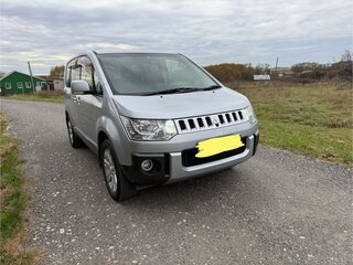 2008 Mitsubishi Delica D:5 I, серебристый, 600000 рублей, вид 4
