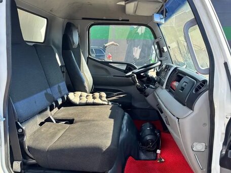 2018 Fuso (Mitsubishi) Canter, белый, 1700000 рублей, вид 5