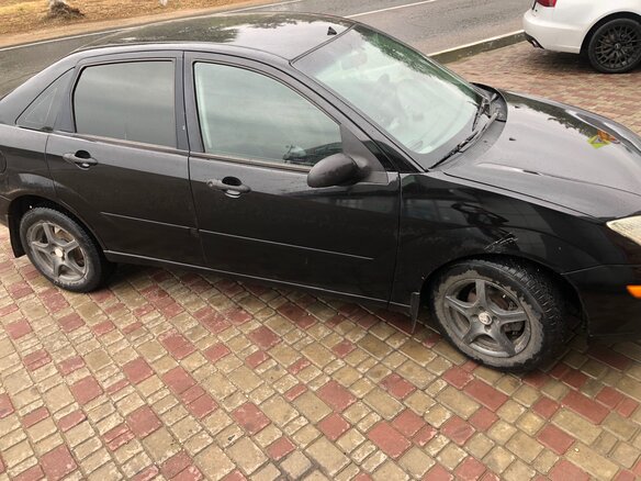 2001 Ford Focus I (North America), чёрный - вид 2