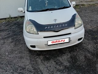 2001 Toyota FunCargo, белый, 430000 рублей, вид 2