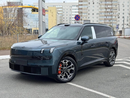 2026 Lynk & Co 900, серый, 7790000 рублей, вид 2