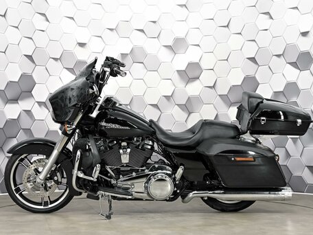 2016 Harley-Davidson Street Glide Special, чёрный, 1699000 рублей, вид 4