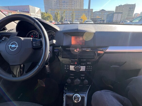 2011 Opel Astra H Рестайлинг, серый, 700000 рублей - вид 12