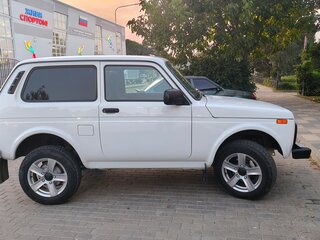 2024 Lada (ВАЗ) Niva Legend Euro-2 I, белый, 828000 рублей, вид 3