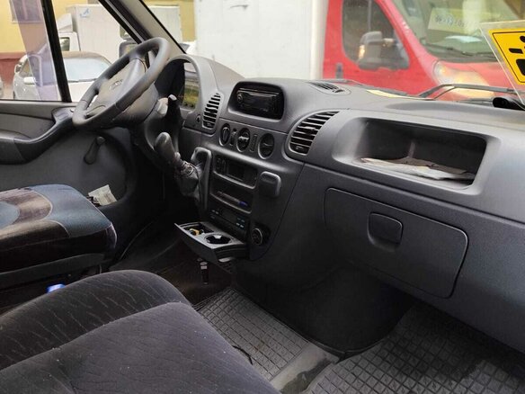 2003 Mercedes-Benz Sprinter Classic, белый, 1300000 рублей - вид 6