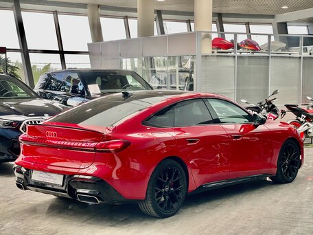 2025 Audi A5 L Sportback III (B10), красный, 5900000 рублей, вид 4