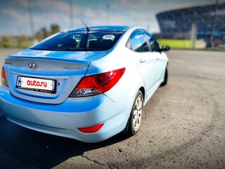 2012 Hyundai Solaris I, серый, 730000 рублей, вид 5