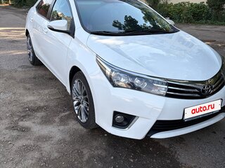 2013 Toyota Corolla XI (E160, E170, E180), белый, 1250000 рублей, вид 3