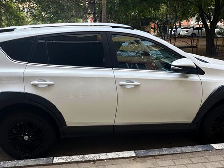 2018 Toyota RAV4 IV (XA40) Рестайлинг, белый, 2790000 рублей, вид 3