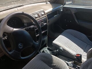 1989 Opel Vectra KAT A, красный, 130000 рублей, вид 5
