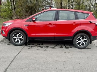 2018 Ford Kuga II Рестайлинг, красный, 1850000 рублей, вид 5