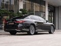 2025 Lexus LS 500h V Рестайлинг, чёрный, 16666666 рублей - вид 4