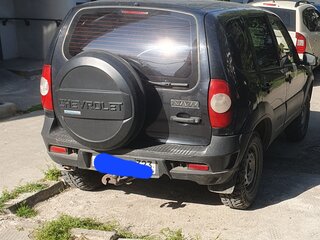 2011 Chevrolet Niva I Рестайлинг, чёрный, 430000 рублей, вид 4