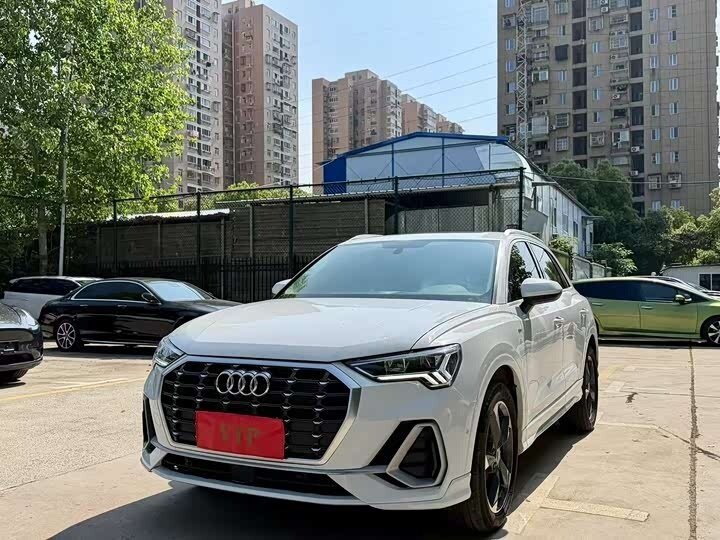 Открыть фотографии: Audi Q3 II (F3)