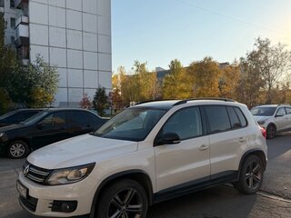 2016 Volkswagen Tiguan I Рестайлинг, белый, 1550000 рублей, вид 1