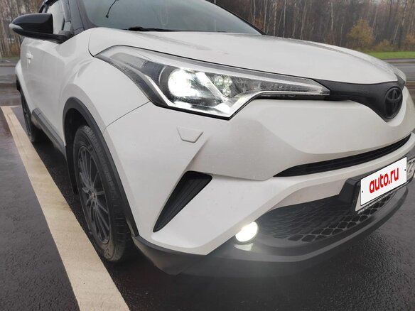 2019 Toyota C-HR I, белый, 2599000 рублей - вид 4
