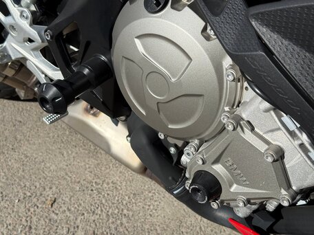 2018 BMW S 1000 R, красный, 1200000 рублей, вид 4