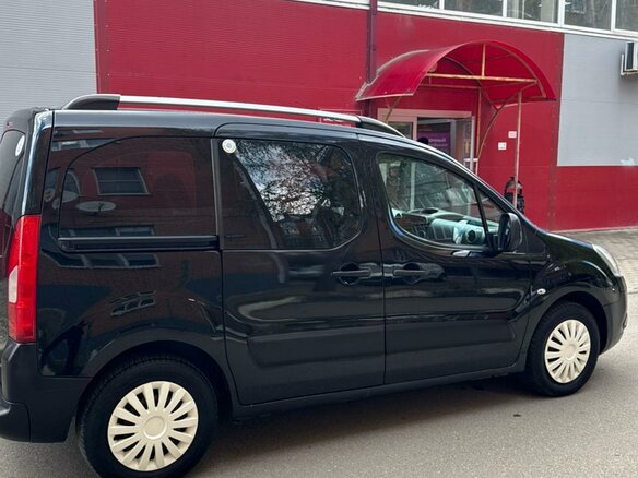 2011 Citroen Berlingo II, чёрный, 670000 рублей - вид 1
