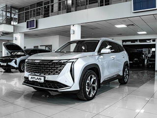 2026 Geely Atlas II, серебристый, 3449990 рублей, вид 2