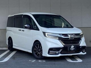 2022 Honda Stepwgn V Рестайлинг, белый, 2100000 рублей, вид 3