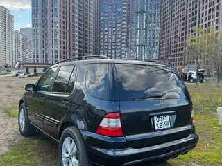 2002 Mercedes-Benz M-Класс 320 I (W163) Рестайлинг, синий, 950000 рублей, вид 3