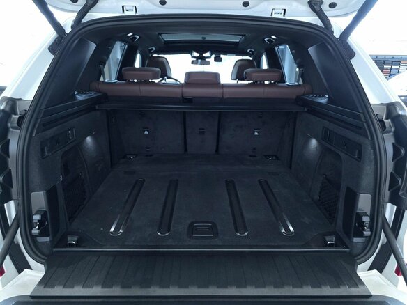 2025 BMW X5 40i IV (G05/G18) Рестайлинг, белый - вид 22