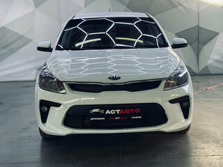 2017 Kia Rio IV, белый, 990000 рублей, вид 2