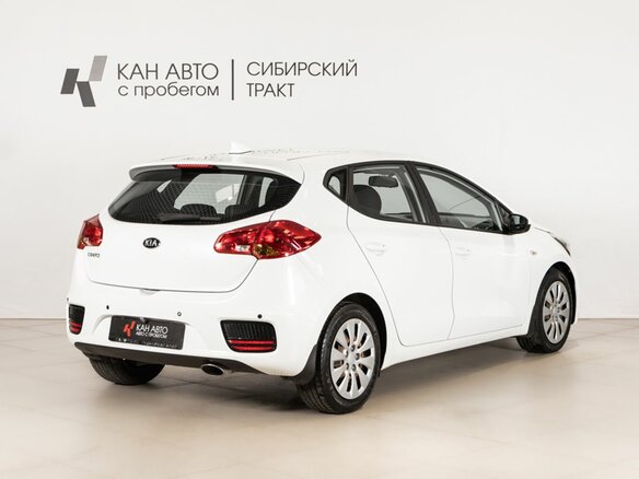 2018 Kia Ceed II Рестайлинг, белый - вид 2