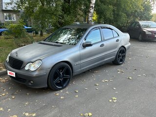 2000 Mercedes-Benz C-Класс 320 II (W203), серебристый, 530000 рублей, вид 1
