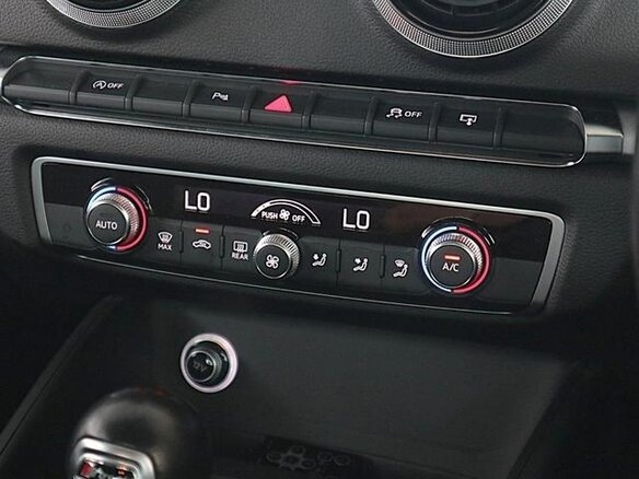2022 Audi A3 Sportback 30 TFSI IV (8Y), синий, 1415009 рублей - вид 23