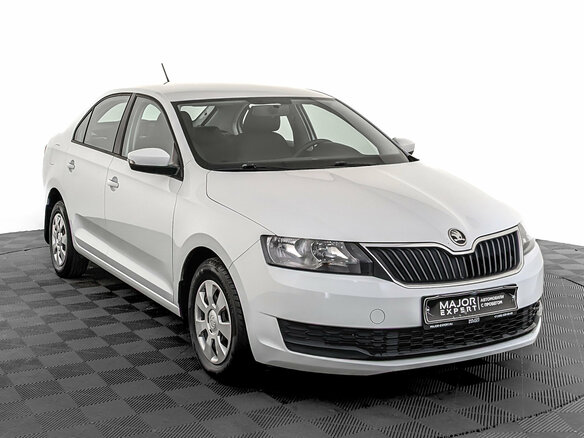 2018 Skoda Rapid I Рестайлинг, белый, 1100000 рублей - вид 2
