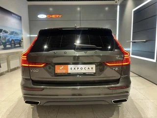 2020 Volvo V60 Cross Country II, серый, 3249000 рублей, вид 5