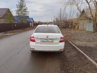 2019 Skoda Octavia III (A7) Рестайлинг, белый, 430000 рублей, вид 3