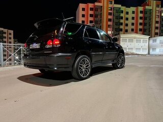 1998 Toyota Harrier I (XU10), чёрный, 930000 рублей, вид 5