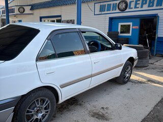 2001 Toyota Carina VII (T210), белый, 300000 рублей, вид 3