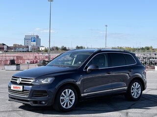 2014 Volkswagen Touareg II, синий, 1800000 рублей, вид 4