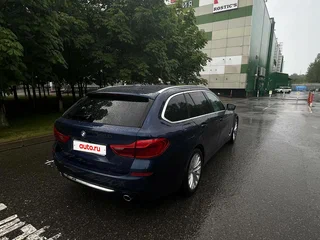 2019 BMW 5 серии 520d xDrive VII (G30/G31/G38), синий, 3375000 рублей, вид 4