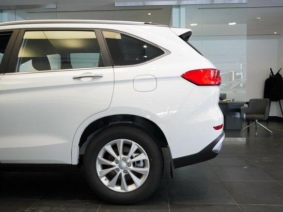 2026 Haval M6 II, белый - вид 4