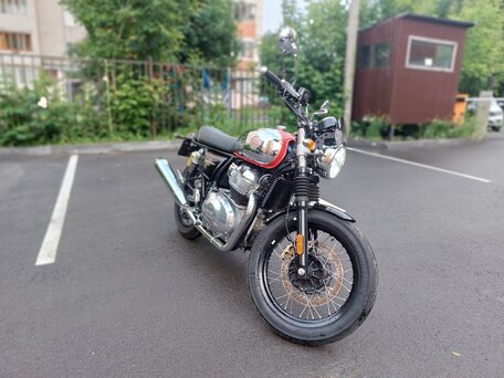 2025 Royal Enfield Interceptor, серебристый, 600000 рублей, вид 4