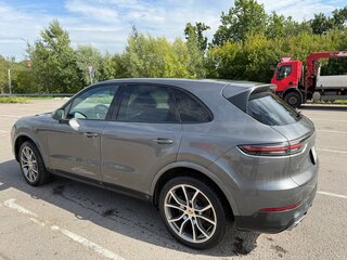2019 Porsche Cayenne III, серый, 5490000 рублей, вид 5