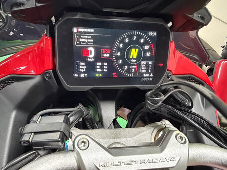 2024 Ducati Multistrada V4, красный, 2250000 рублей, вид 3