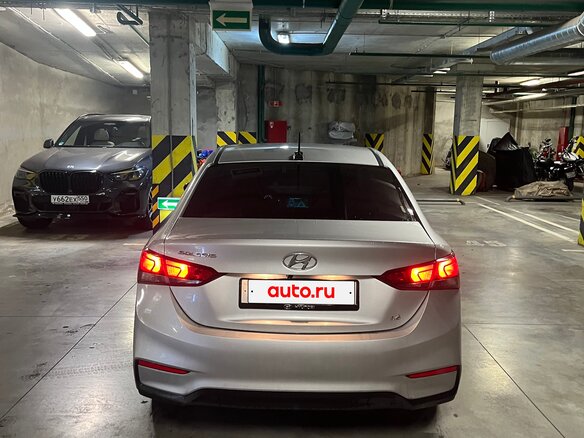 2018 Hyundai Solaris II, серебристый, 1290000 рублей - вид 5