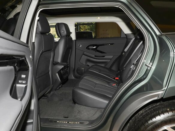 2025 Land Rover Range Rover Evoque II Рестайлинг, чёрный, 6090000 рублей - вид 16