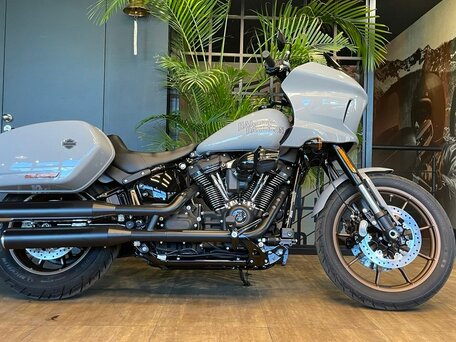 2024 Harley-Davidson Low Rider ST, серый, 2790000 рублей, вид 1