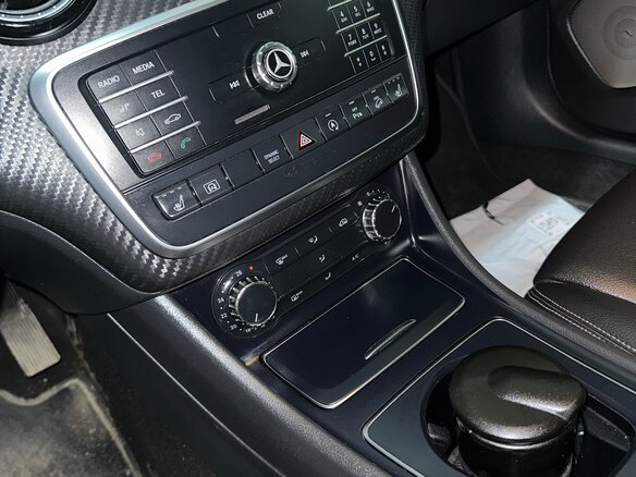 2017 Mercedes-Benz GLA 250 I (X156) Рестайлинг, белый, 2100000 рублей - вид 24