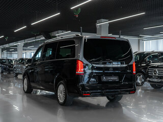2022 Mercedes-Benz V-Класс Long 300 d длинный III (W447) Рестайлинг, серый, 5300000 рублей, вид 4