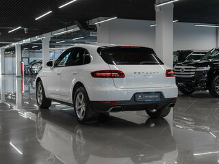 2016 Porsche Macan I, белый, 3050000 рублей, вид 4
